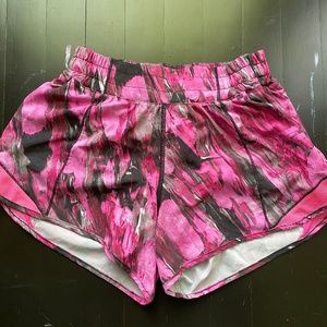 Lululemon *size 4  *inseam 4 (tall)